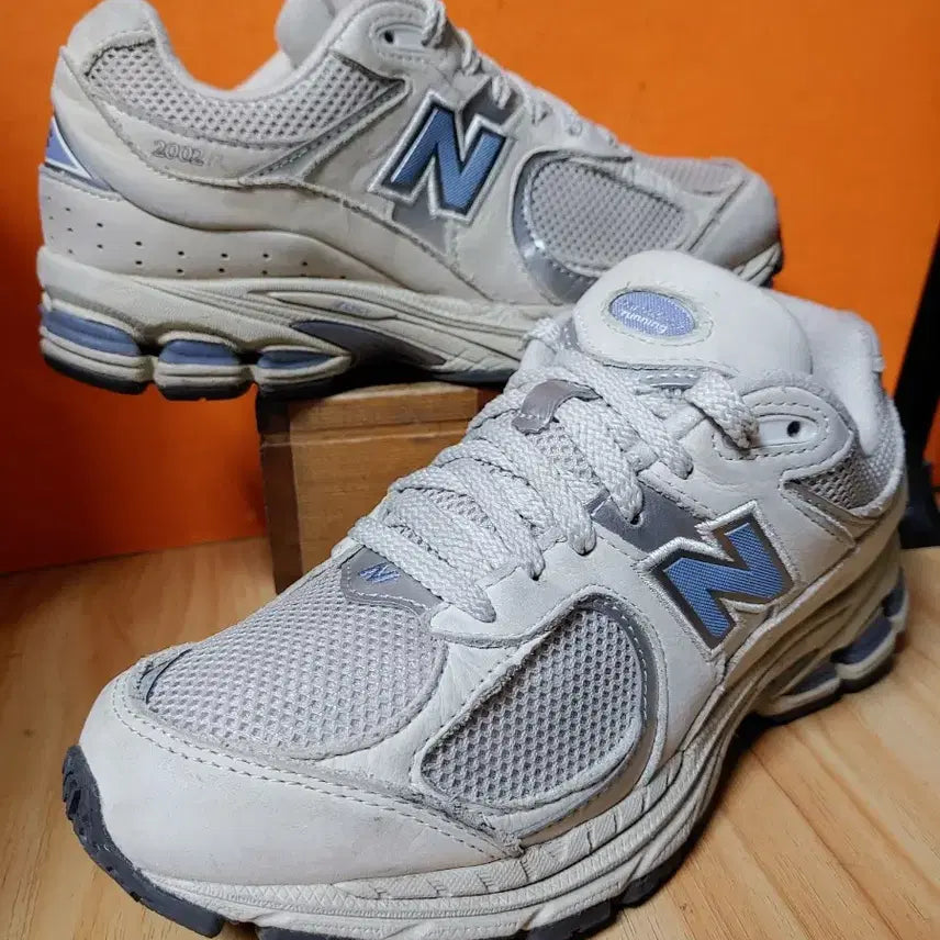 [BUNJANG] New Balance 2002R Running Shoes (US 5 / 5.5) / 뉴발란스2002R(표기230 추천사이즈235)