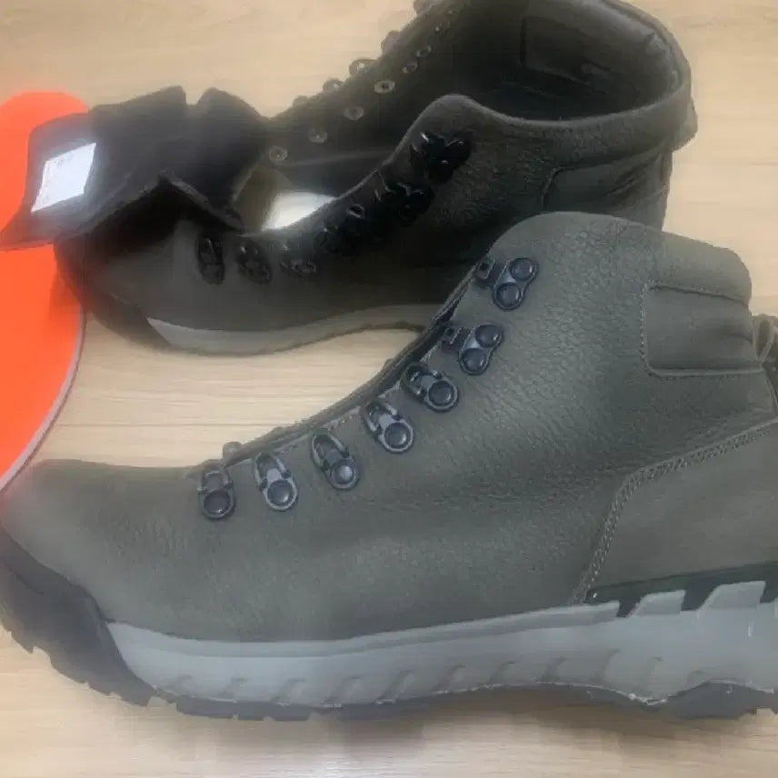 [BUNJANG] K2 Mighty Leather Hiking Boots 270 Khaki / k2 마이티 부츠 등산 트레킹 270 판매 합니다