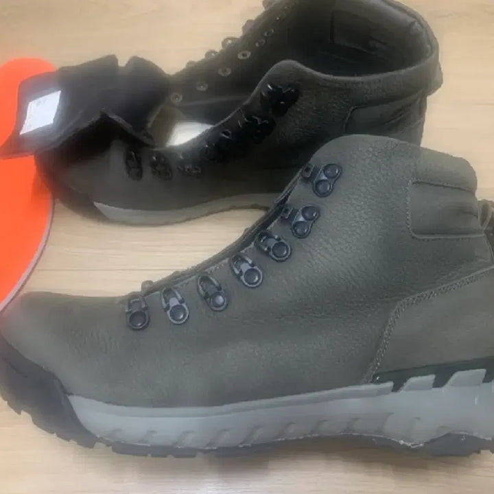 [BUNJANG] K2 Mighty Leather Hiking Boots 270 Khaki / k2 마이티 부츠 등산 트레킹 270 판매 합니다