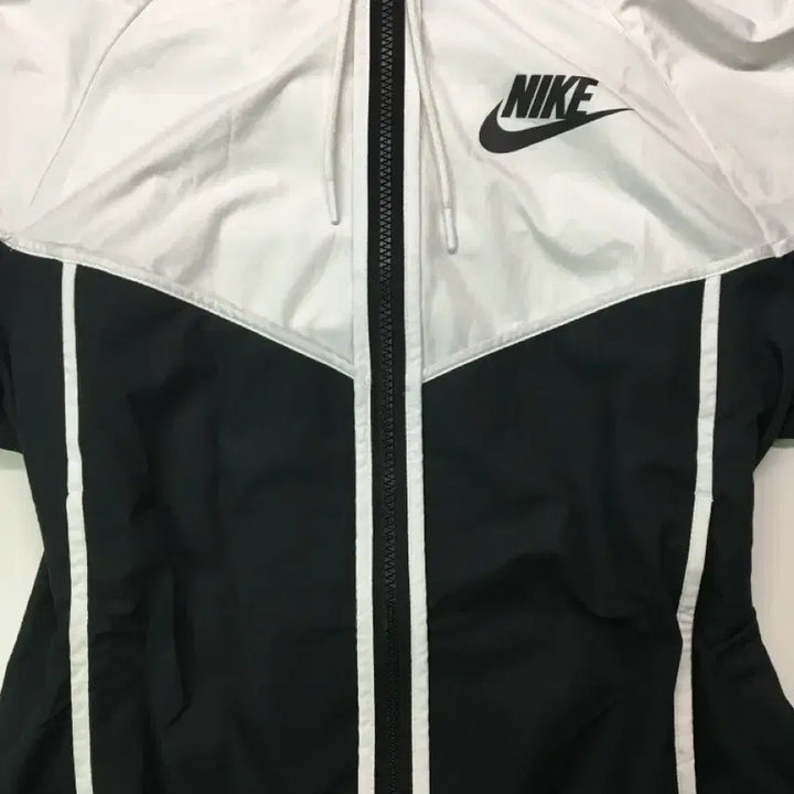 [BUNJANG] Nike Windbreaker Jacket / 나이키 바람막이