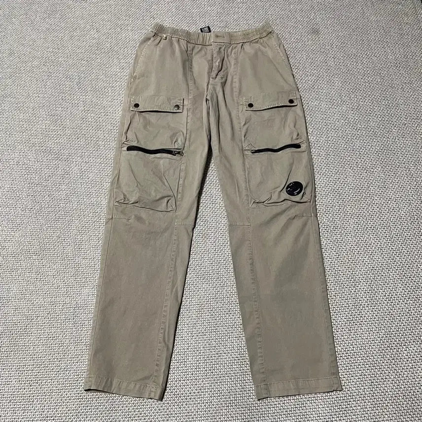[SOLD OUT] XL CP컴퍼니 카고 바지 하의 B.7845