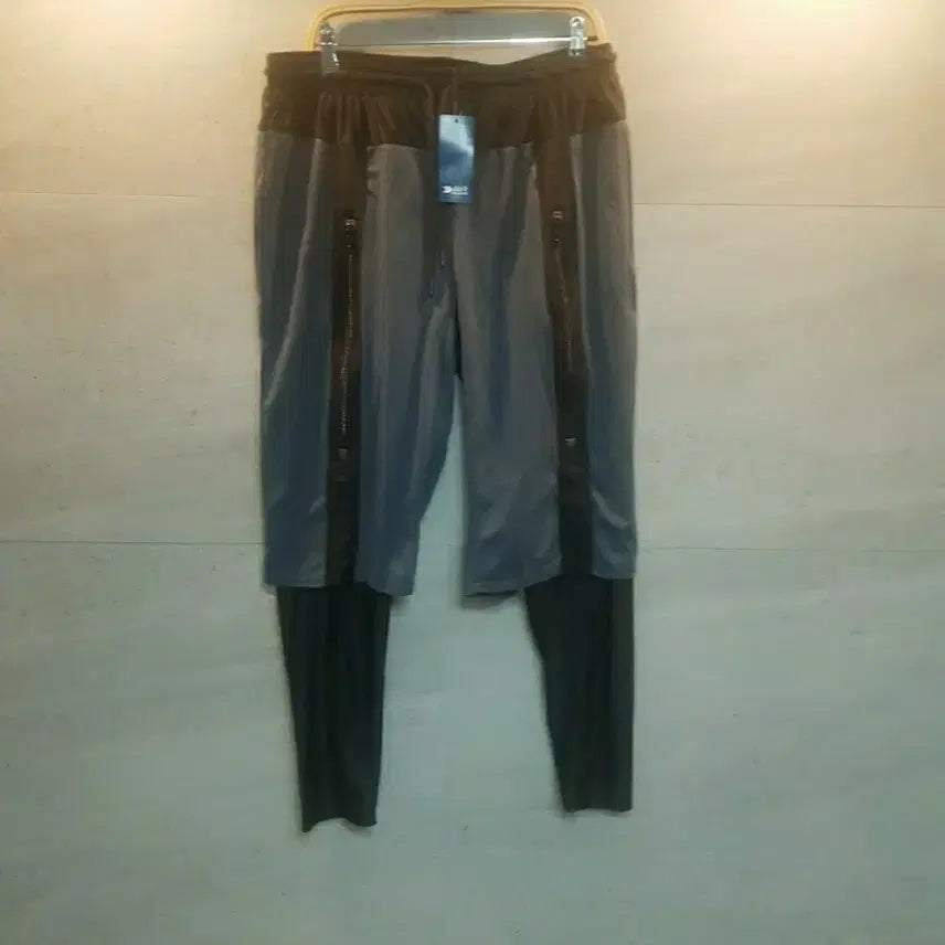 [BUNJANG] 2 in 1 Training Pants XL / 2 in 1 트레이닝 팬츠. 미착.