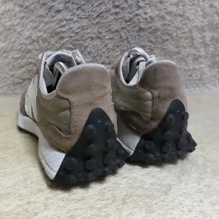 [BUNJANG] New Balance 327 Brown Sneakers / 후루룩구제2 280 뉴발란스 327 브라운 운동화 스니커즈