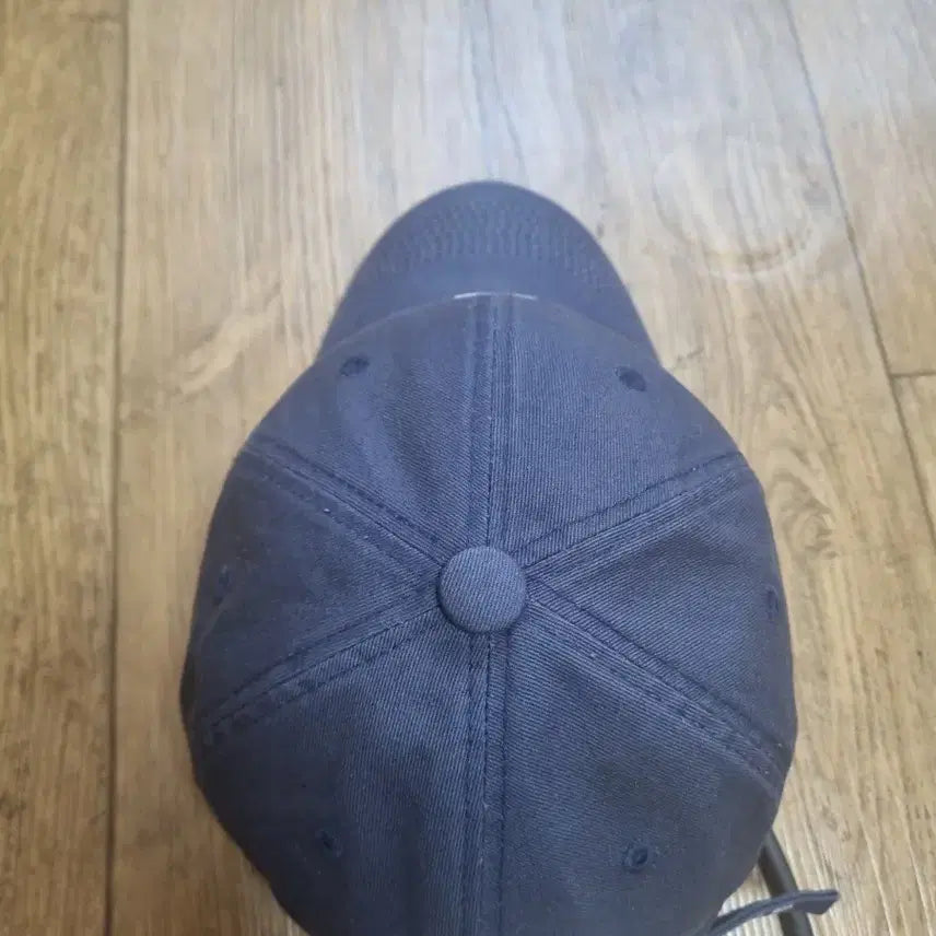 [BUNJANG] BORN CHAMPS 08 Logo Ball Cap Navy / 본챔스 08로고 볼캡 네이비