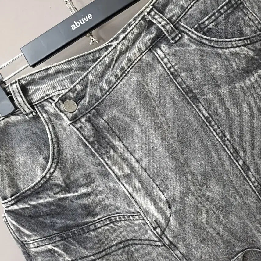 [BUNJANG] Unique Diagonal Button Washed Denim Pants / 사선 유니크 버튼 워싱 데님 팬츠