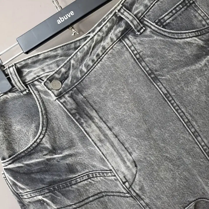 [BUNJANG] Unique Diagonal Button Washed Denim Pants / 사선 유니크 버튼 워싱 데님 팬츠