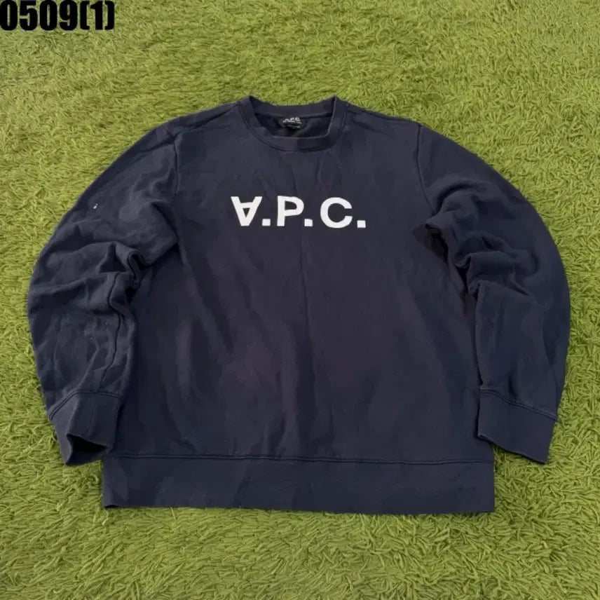 [SOLD OUT] A.P.C. 아페쎄 네이비 로고 맨투맨 L