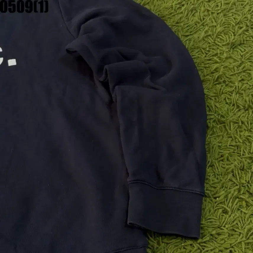 [SOLD OUT] A.P.C. 아페쎄 네이비 로고 맨투맨 L