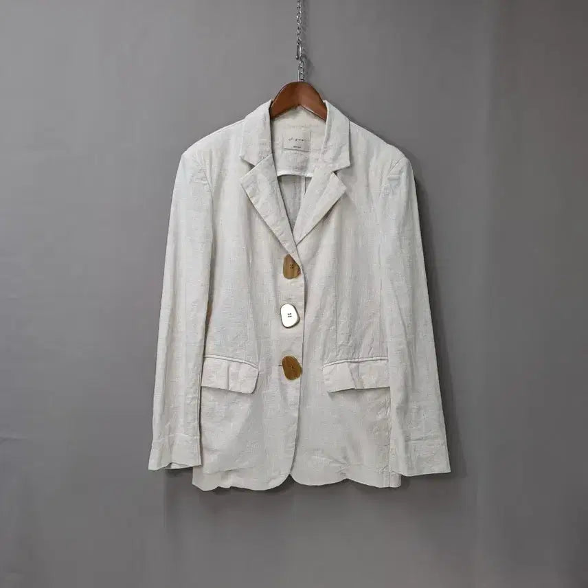 [BUNJANG] Classic Ivory Linen Jacket with Wood Buttons / 클래식 아이보리 린넨 자켓 우드 버튼