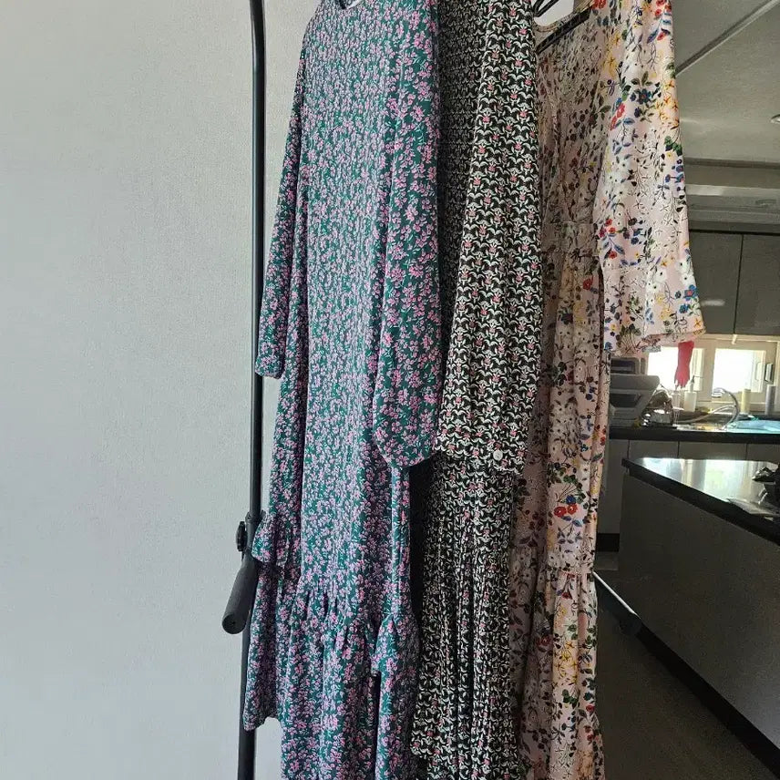 [BUNJANG] Floral Print Long Dresses Bundle / 롱원피스 3가지 일괄 만원