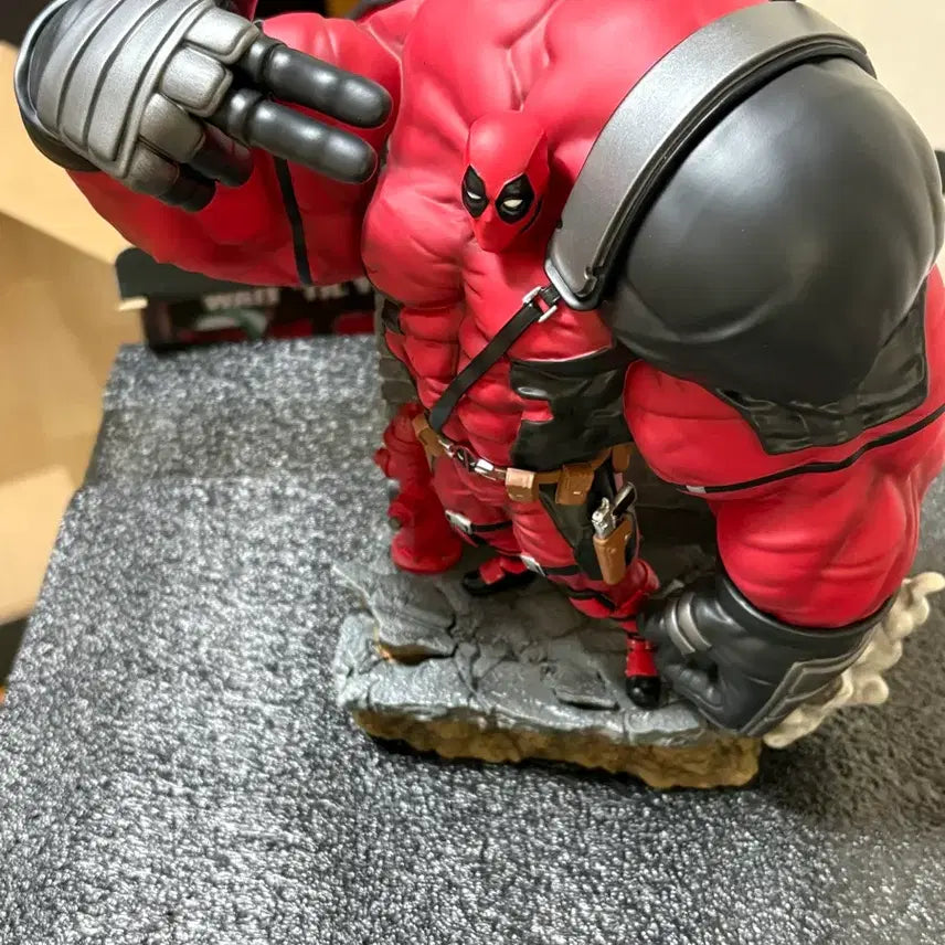 [BUNJANG] XS &amp; AX Deadpool Resin Limited Edition Figure / XS &amp; AX 레진 데드풀 피규어