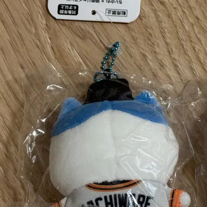 [BUNJANG] Chiikawa Hachiware Yomiuri Giants Collaboration Plush / 먼작귀 치이카와 요미우리 자이언츠 콜라보 하치와레
