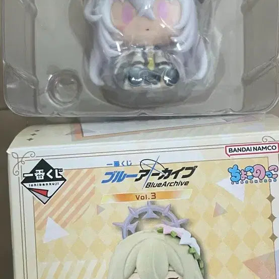 [BUNJANG] Blue Archive Azusa Chokonoko Ichiban Kuji F Prize Figure (Sealed) / 블루아카이브 쿠지 제일복권 이치방쿠지 미개봉 쵸코노코 초코노코 아즈사