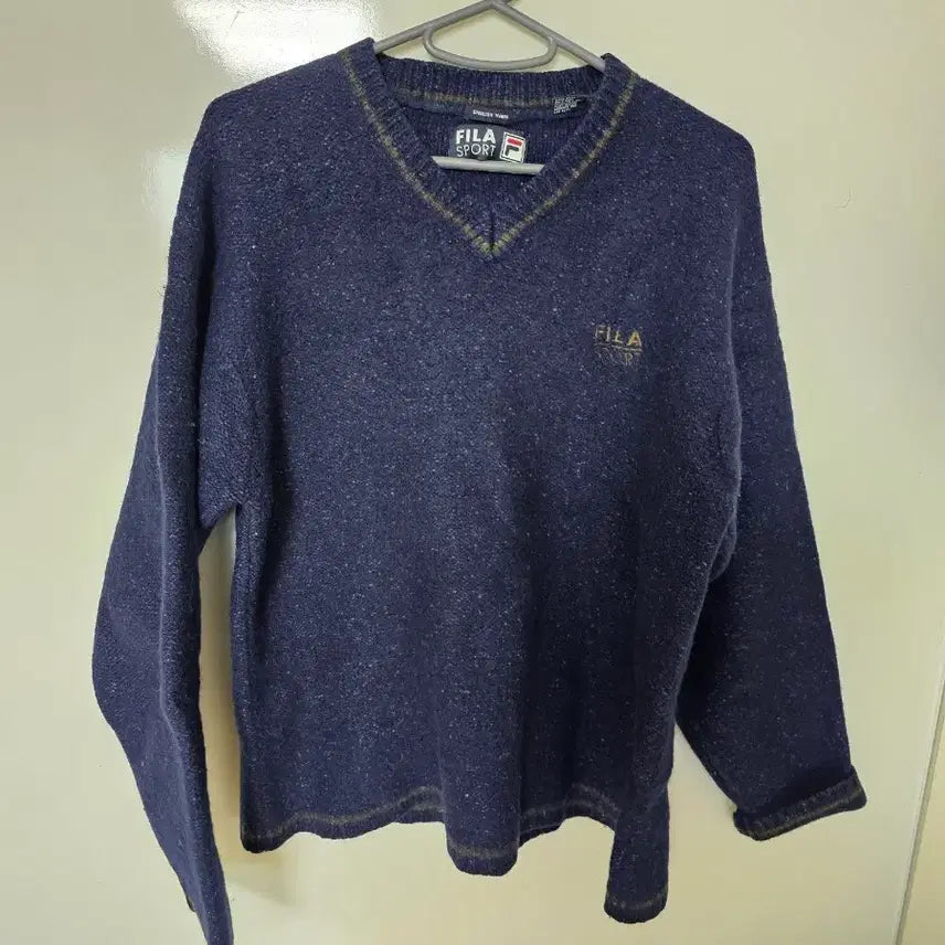 [BUNJANG] FILA Navy V-Neck Sweater Wool Knit M / 휠라 FILA 네이비 V넥 스웨터 울 니트 m