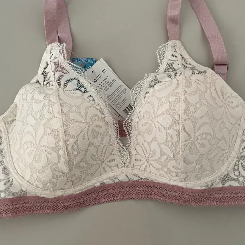 [BUNJANG] Vivien Lace Wire-Free Bra Set (75C) / 비비안 레이스 노와이어 브라 75C 스킨핑크,화이트,화이트/라벤더 세트