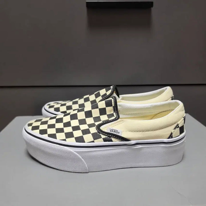 [BUNJANG] Vans Checkerboard Slip-On Platform Shoes (235) / 235반스 체커보드 슬립온 플랫폼 -916