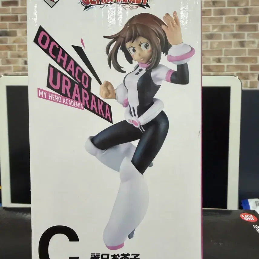 [BUNJANG] My Hero Academia Ultra Impact Ochaco Uraraka C Prize Figure / 나히아 울트라임팩트 우라라카 c상