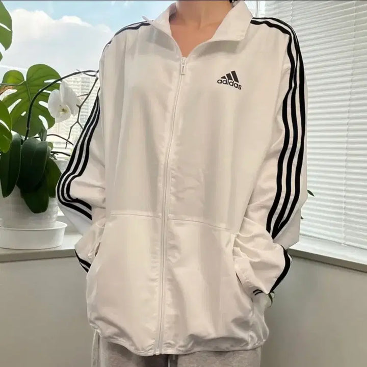 [BUNJANG] Adidas Windbreaker White Medium / 아디다스 바람막이 화이트 M