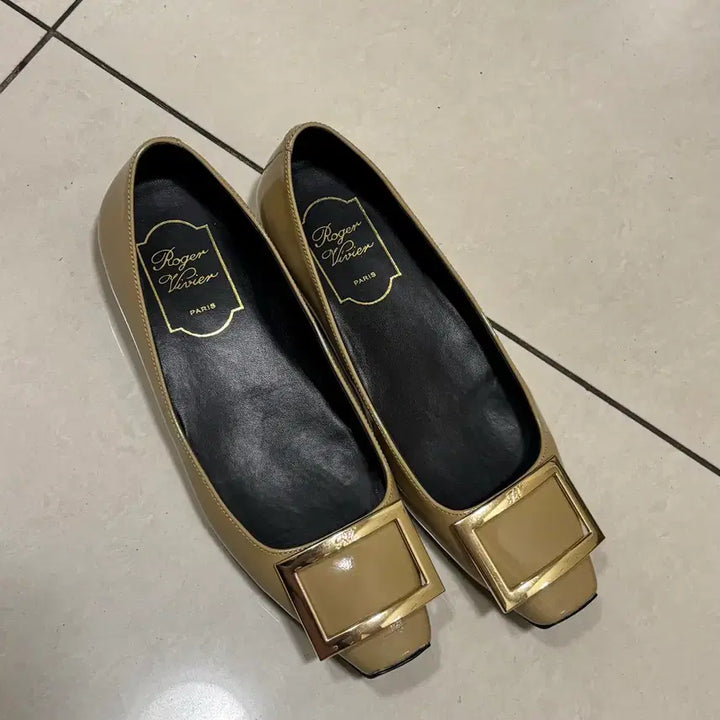 [BUNJANG] Roger Vivier Flats / 로저비비에 플랫슈즈