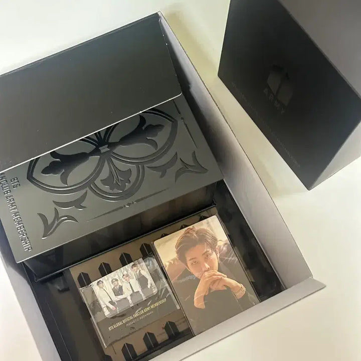 [BUNJANG] BTS ARMY Membership Kit Season 7 / 방탄소년단 아미집 ARMY ZIP 아미 7기 멤버십 키트
