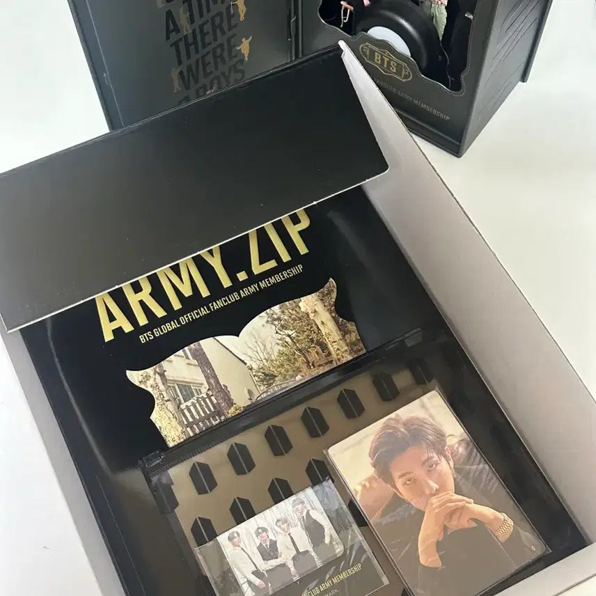[BUNJANG] BTS ARMY Membership Kit Season 7 / 방탄소년단 아미집 ARMY ZIP 아미 7기 멤버십 키트