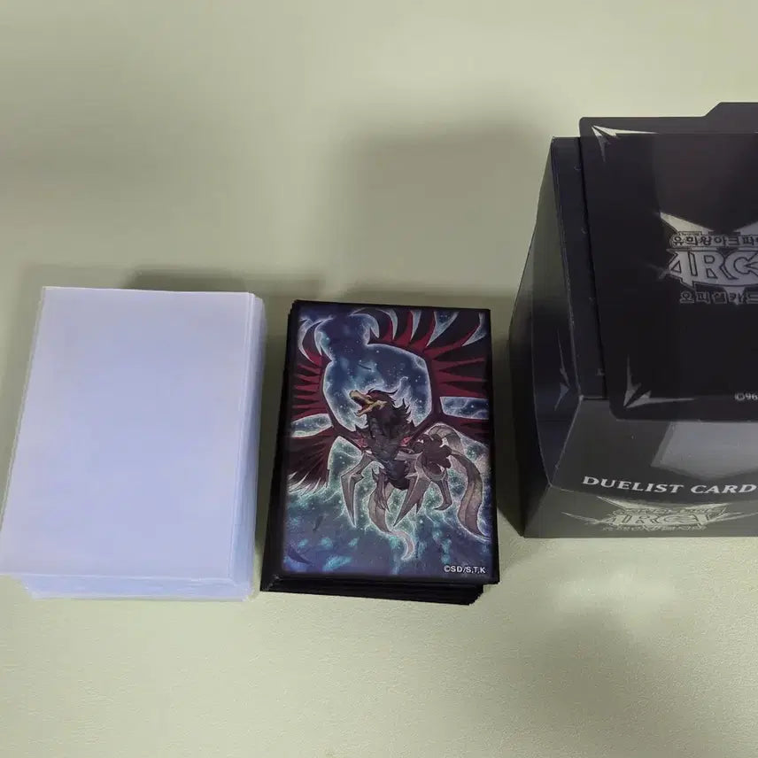 [BUNJANG] Yu-Gi-Oh! Black Feather Protector Sleeves (68 ct) with Bonus Deck Case / 유희왕 블랙페더 프로텍터 68매 (2중 프텍68매,+덱케이스까지 서비스)
