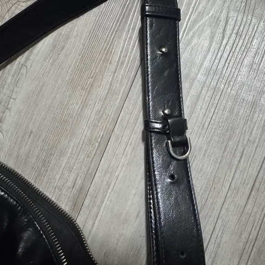 [BUNJANG] Matinkim Leather Bag / [마뗑킴] 레더백 (상태 좋아요)