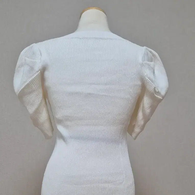 [BUNJANG] Puff Sleeve Ribbed Knit Short Sleeve Top / 퍼프소매 골지 니트 반팔 새상품