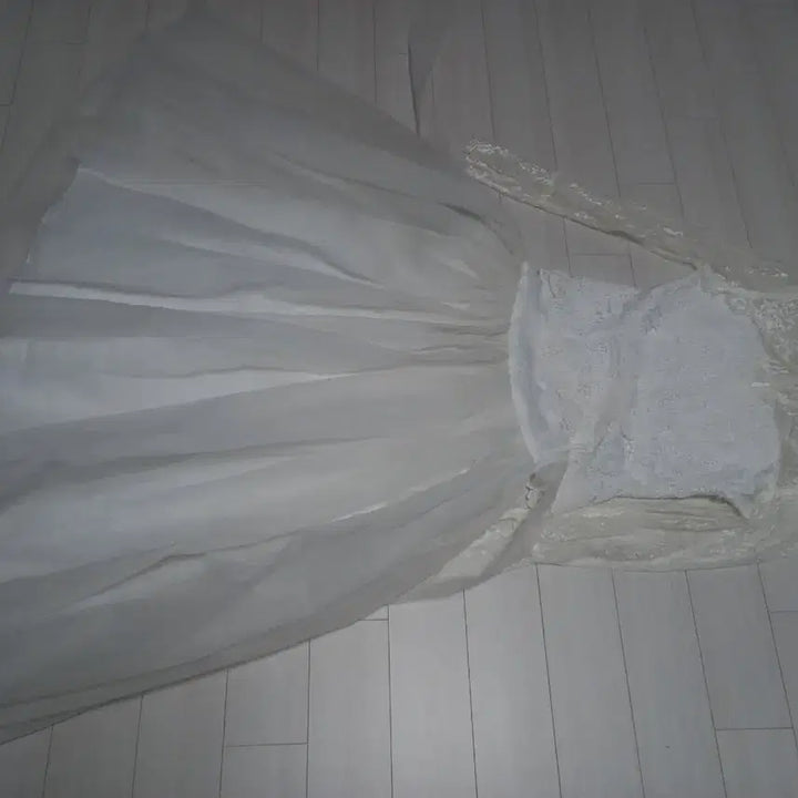 [BUNJANG] White Lace Long Sleeve Two-Piece Set for Special Occasions / 화이트 레이스 롱 슬리브 투피스 .스냅촬영.특별한날