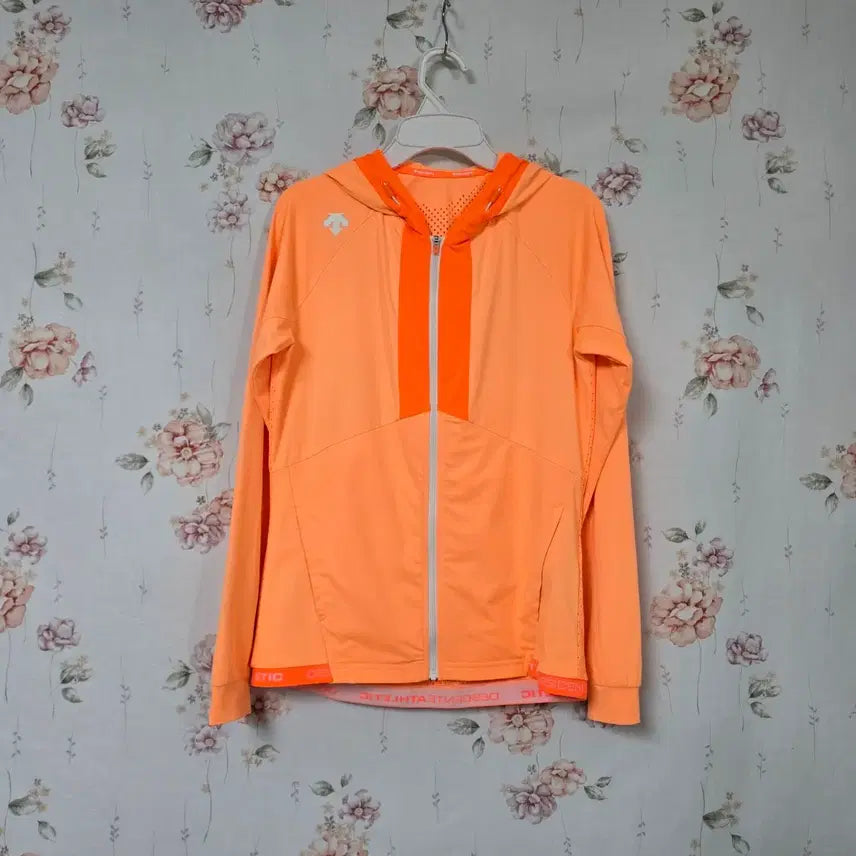 [BUNJANG] Descente Lightweight Jersey Hooded Zip-Up / 데상트 얇은 저지후드집업