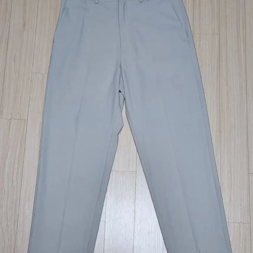 [BUNJANG] Mergo X Views Coolmax Regular Crop Pants Beige / [메르고X뷰스] 쿨맥스 레귤러 크롭 팬츠 [베이지] M