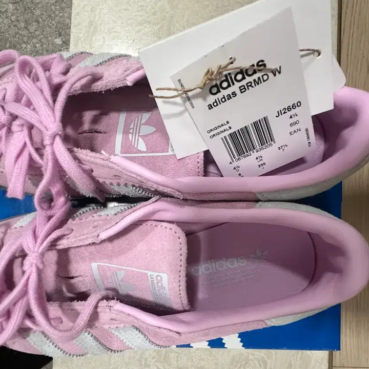[BUNJANG] Adidas Bermuda Haloblu Pink 230 / 아디다스 버뮤다 핑크 할로블루 230