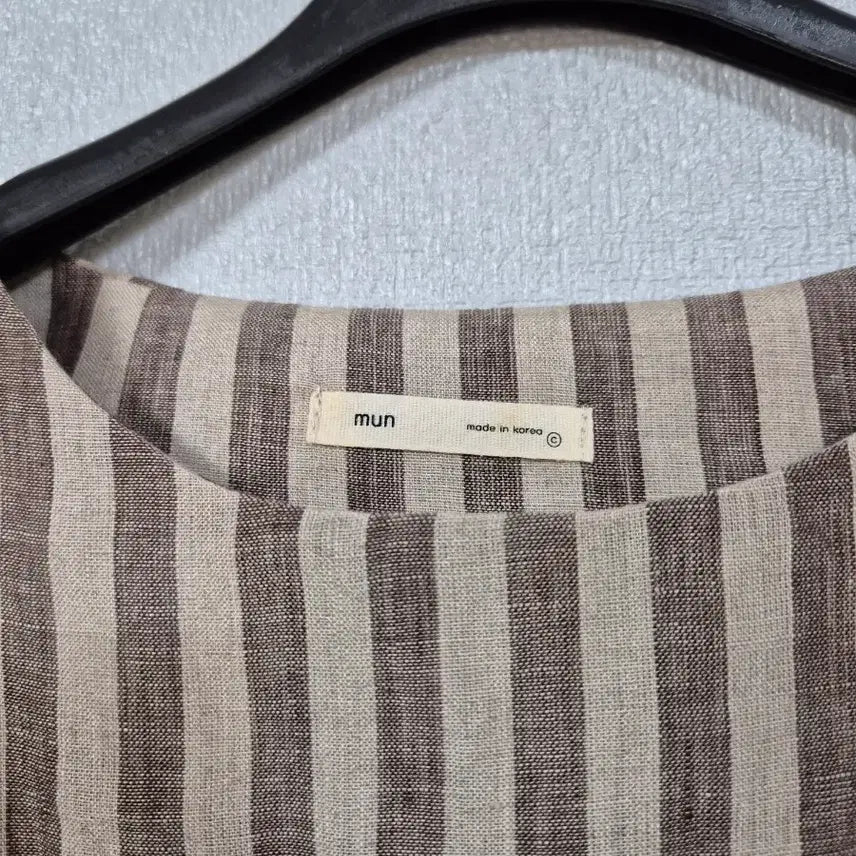 [BUNJANG] Stripe Linen Shirring Blouse Free Size / 스트라이프 린넨 셔링 블라우스 프리