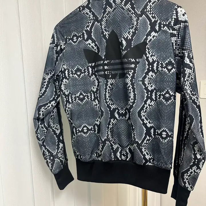 [BUNJANG] Adidas Snake Pattern Track Top / 아디다스 스네이크 패턴 트랙탑 져지
