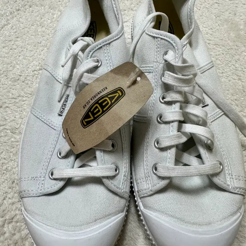 [BUNJANG] KEEN White Sneakers 280 / 킨 KEEN 화이트 스니커즈 280