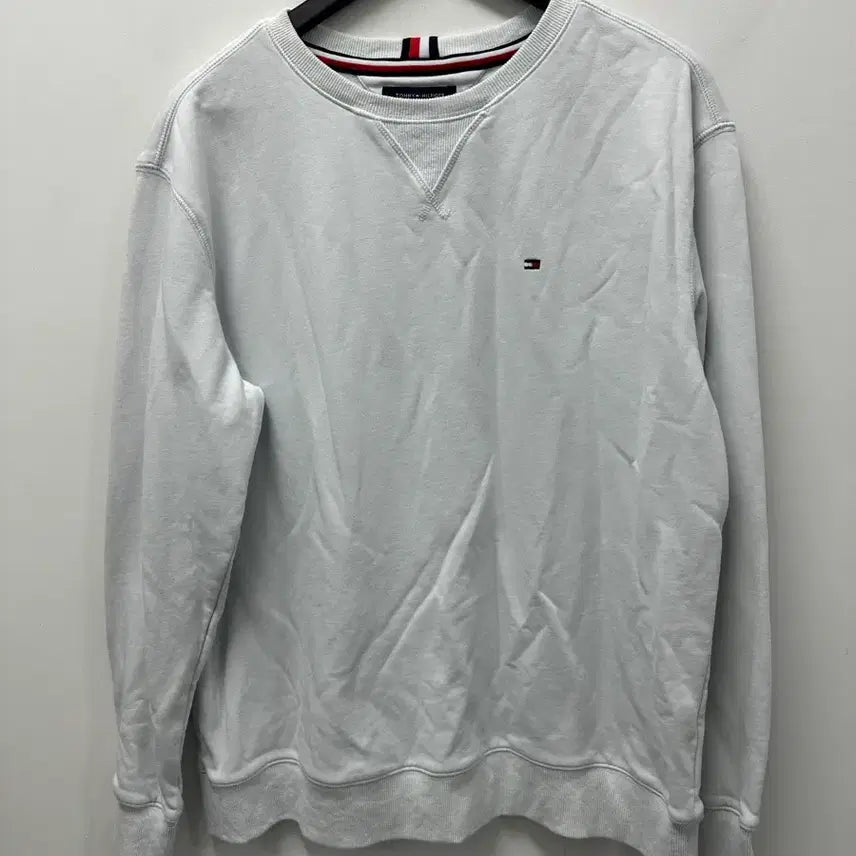 [BUNJANG] Tommy Hilfiger White Sweatshirt Size 105 / [만원 아라비아빈티지]타미힐피거 화이트 맨투맨 티셔츠 105