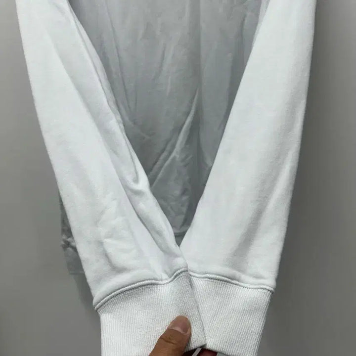[BUNJANG] Tommy Hilfiger White Sweatshirt Size 105 / [만원 아라비아빈티지]타미힐피거 화이트 맨투맨 티셔츠 105