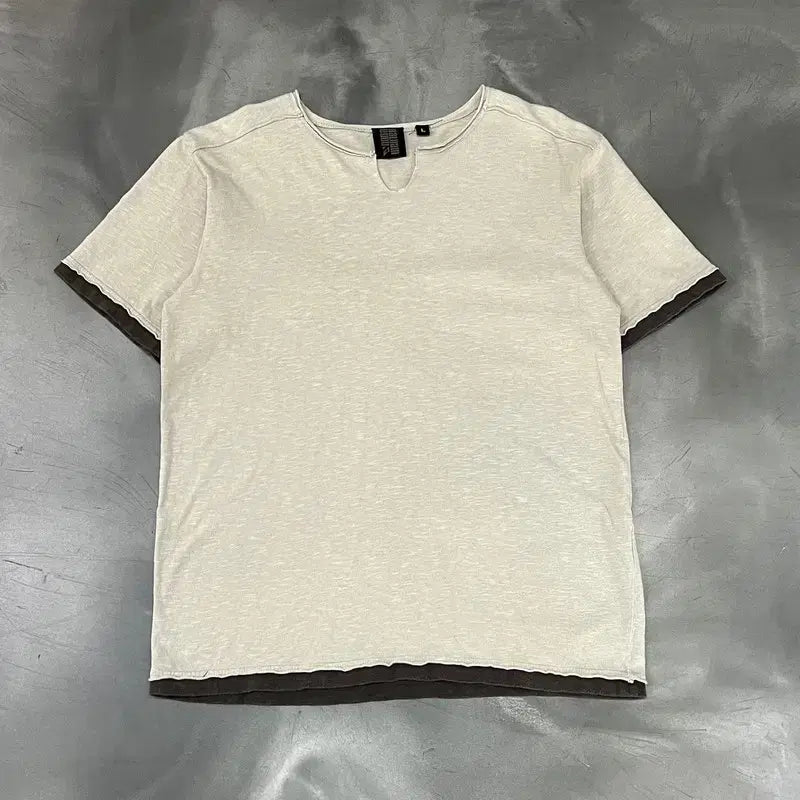 [BUNJANG] Halham Cutout Collar Short Sleeve T-Shirt / 할햄 트임 카라 반팔티 y16622