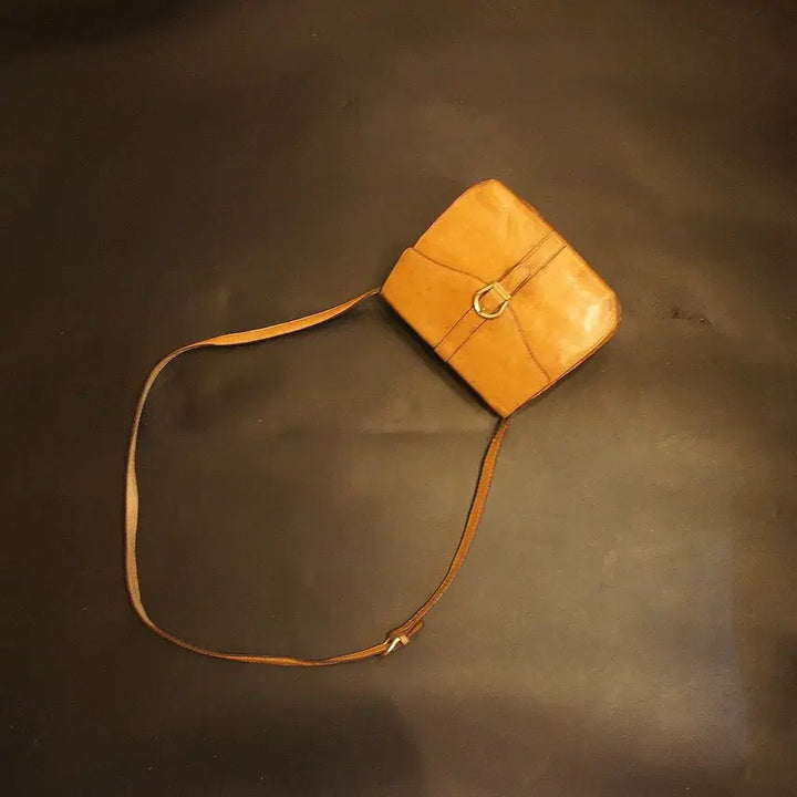[BUNJANG] Aigner Mini Leather Crossbody Bag / 7155 아이그너가방 크로스백 미니백 미니가방 가죽가방 빈티지가방