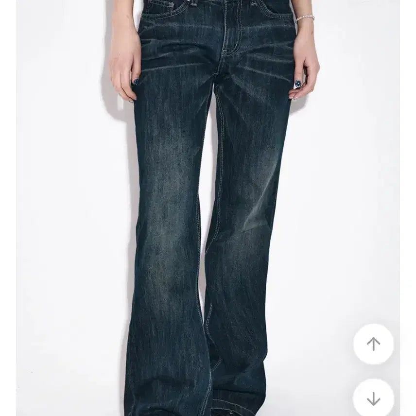 [BUNJANG] Low Flare Denim Jeans / 로우플레어진