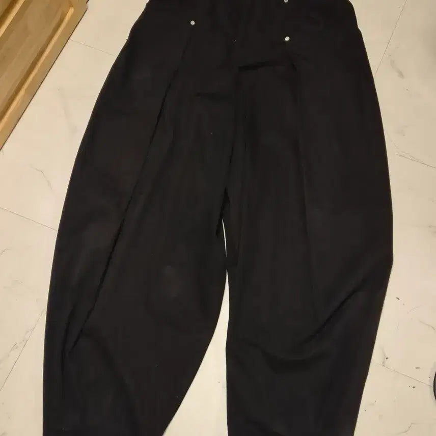 [BUNJANG] IDWS Balloon Pants Size 2 (XL) / idws 벌룬 팬츠(2사이즈, xl 정도)