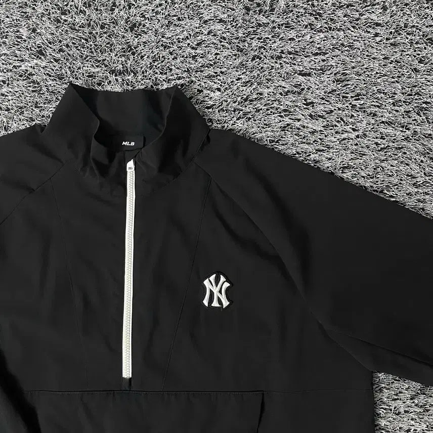 [BUNJANG] MLB NY Poly Anorak Pullover T-shirt (Oversized) / MLB 엠엘비 NY 폴리 아노락 풀오버 티셔츠 빅사이즈