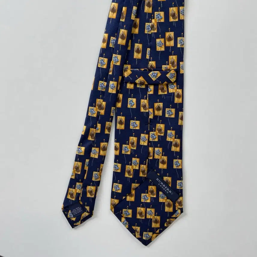 [BUNJANG] Burberry 100% Silk Necktie / 버버리 명품 정품 넥타이 (Burberry)