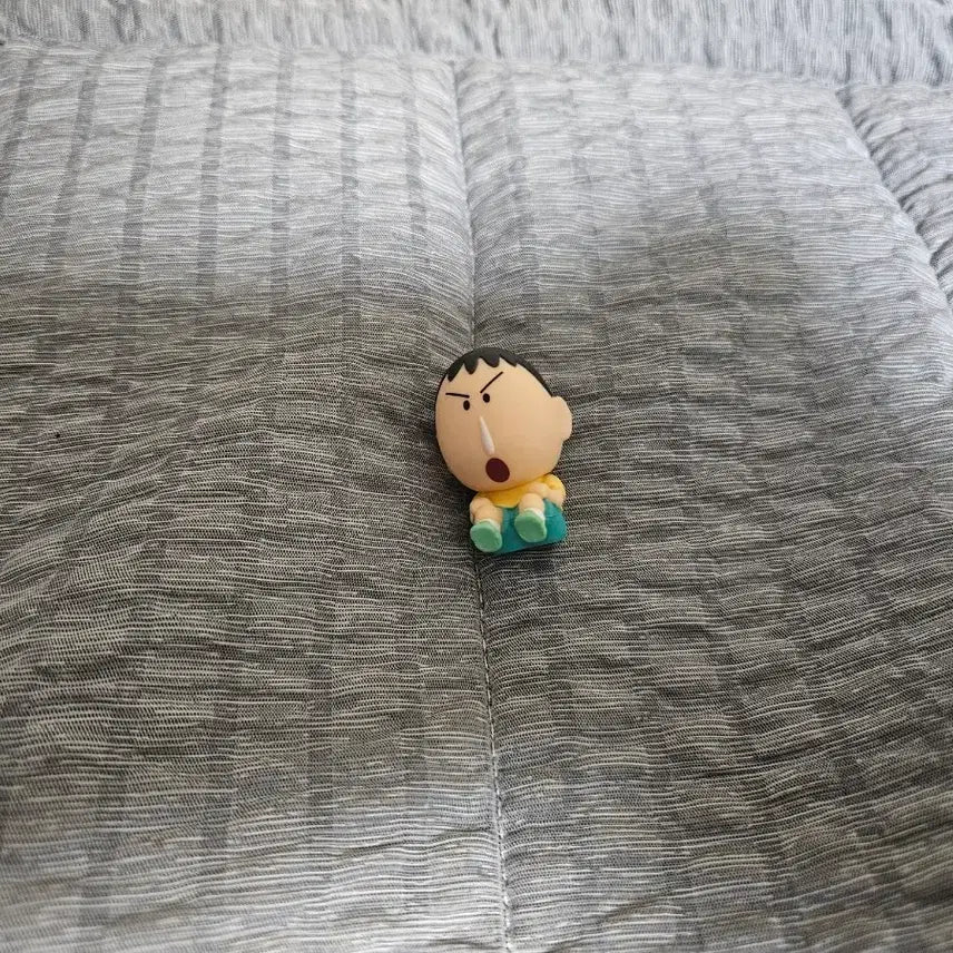 [BUNJANG] Goo-Man Sitting and Walking Figure / 맹구 엉덩이 걷기 피규어