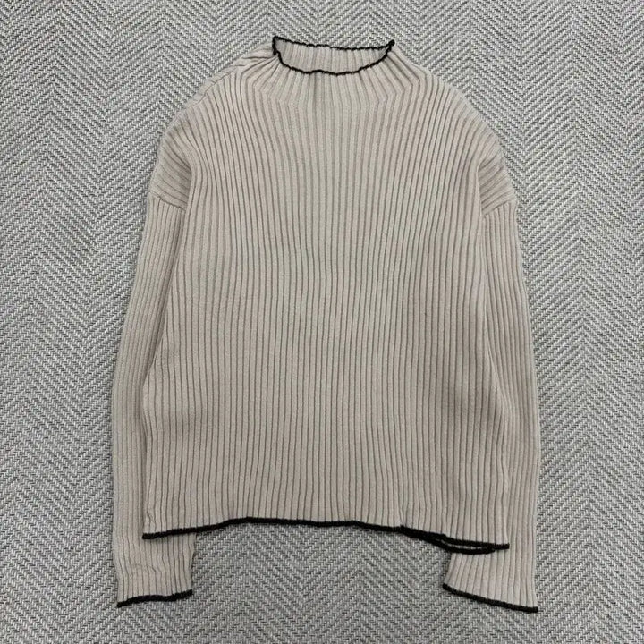 [BUNJANG] FREAKS STORE Highneck Knit V3573 / 프릭스스토어 하이넥 니트 v3573