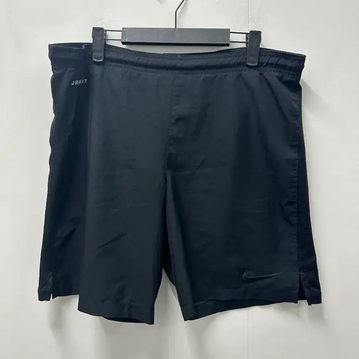 [BUNJANG] Nike Dri-FIT Black Shorts L / [만원 아라비아빈티지]나이키 드라이핏 반바지 블랙 L