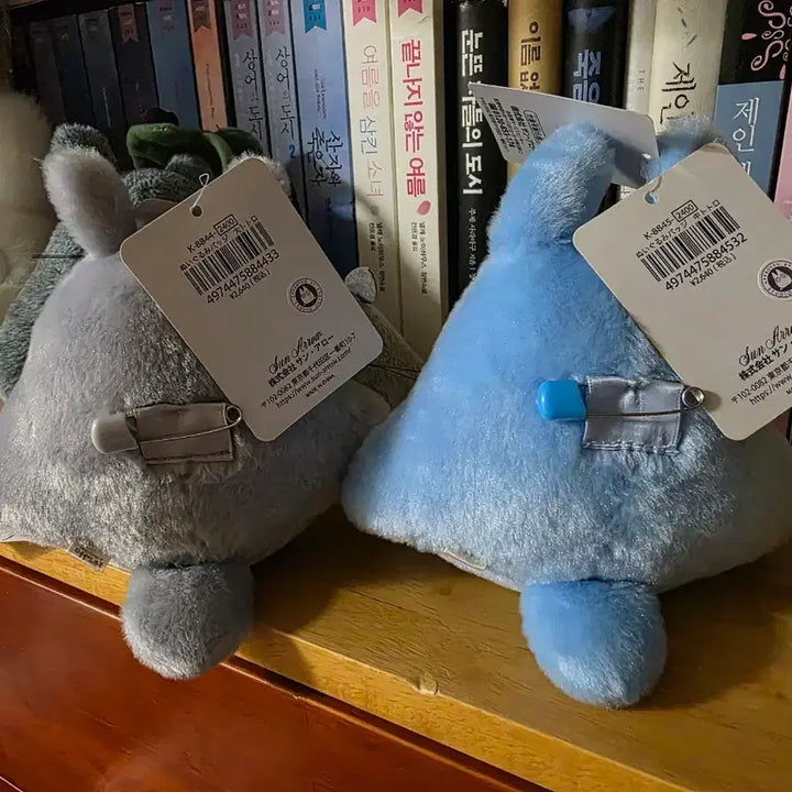 [BUNJANG] My Neighbor Totoro Plush Keyring &amp; Badge (Chung Totoro, Dae Totoro) / 중토토로 대토토로 인형키링 겸 뱃지