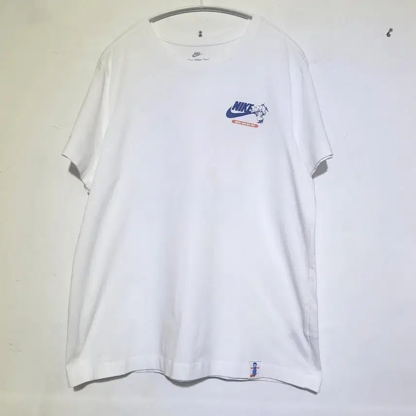 [BUNJANG] Nike Graphic T-Shirt Size 105 / 쪼리샵 나이키 그래픽 반팔티 105