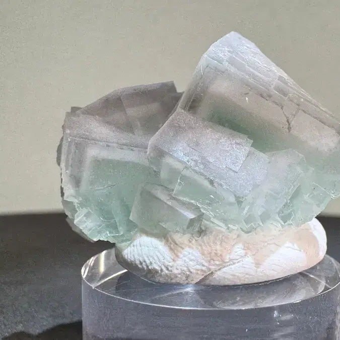 [BUNJANG] Icy Mint Green Fluorite Specimen / 아이스 민트 컬러 형석