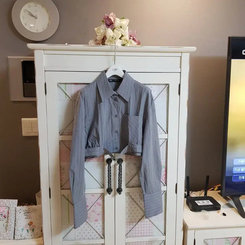 [BUNJANG] ZARA Striped Cropped Shirt Size 55 / 자라 셔츠/55